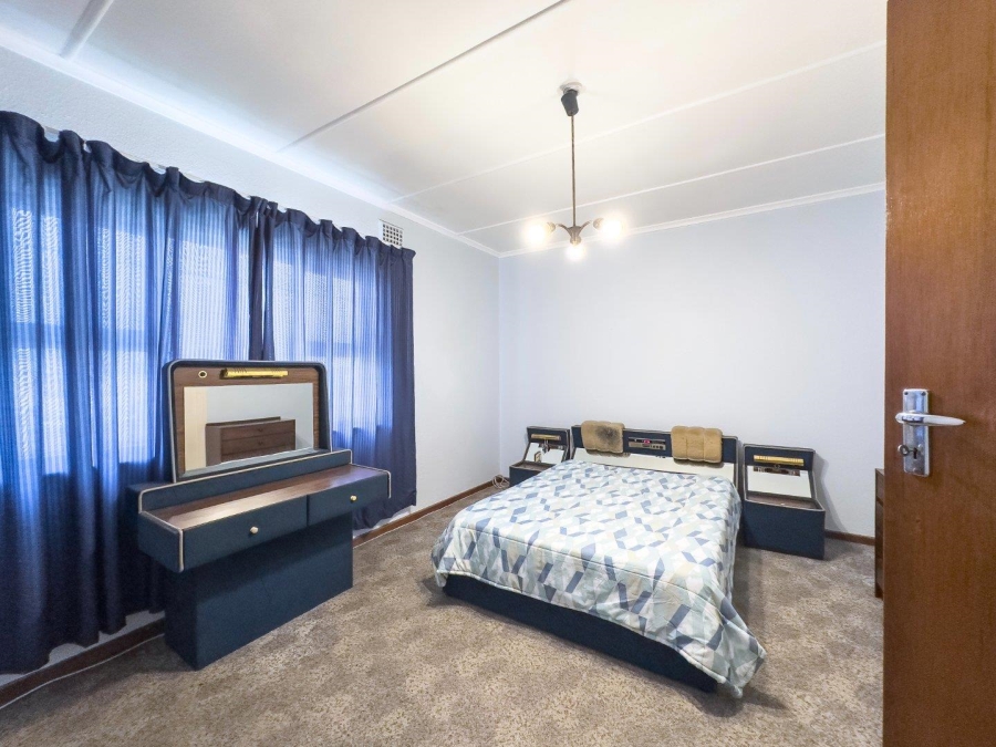 4 Bedroom Property for Sale in Clamhall Western Cape